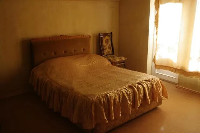  Areni House B&B - picture  : Bed 