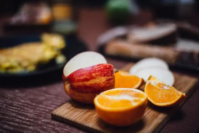 Hotel Marignan Champs-Elysées - photo  : Nourriture,petit déjeuner américain,Propriété 