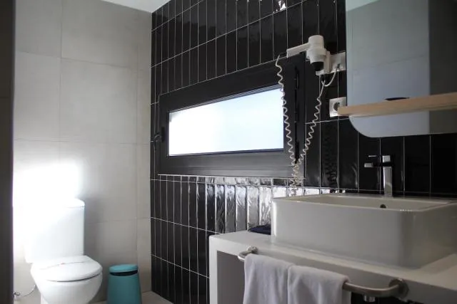  Hotel Roc Meler - picture  : Bathroom,Bathroom,Property 