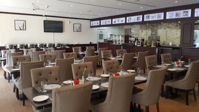  easyHotel Jebel Ali, Dubai - picture  : Toilet,Restaurant/places to eat,Property 