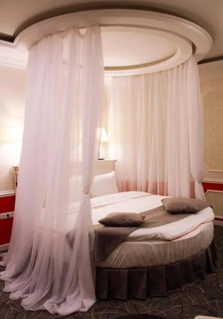  Central Hotel Yerevan - picture  : Bed,Bed,Room 