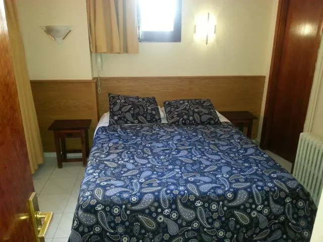  Hotel Arinsal - picture  : Bed 