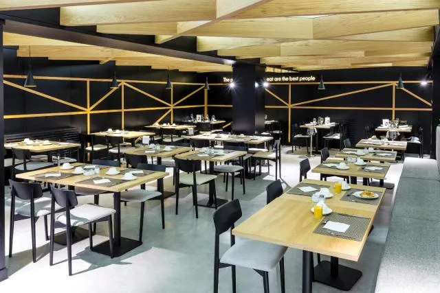  Hotel Roc Meler - picture  : Toilet,Restaurant/places to eat,Dining area,Meals,Property 