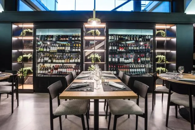  Hotel Roc Meler - picture  : Toilet,Restaurant/places to eat,Property 