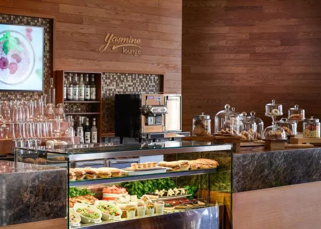  Swissôtel Living Al Ghurair - picture  : Lounge or bar,Lunch,Property 