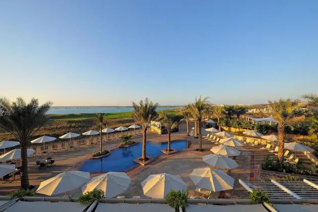  Park Inn by Radisson Abu Dhabi Yas Island - picture  : Swimming pool,Pool view,Pool view,Property 