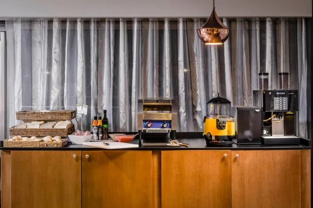  Eurostars Andorra - picture  : Lounge or bar,Buffet breakfast,Property 