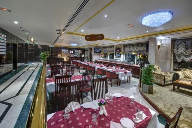  Comfort Inn Hotel Deira - picture  : Toilet,Lounge or bar,Property 