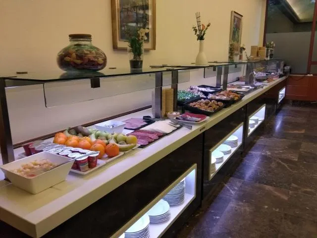  Hotel & Aparthotel Cosmos - picture  : Food,Breakfast,Property 