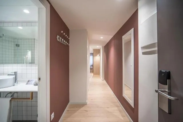  Hotel & Aparthotel Cosmos - picture  : Photo of the whole room,Room 