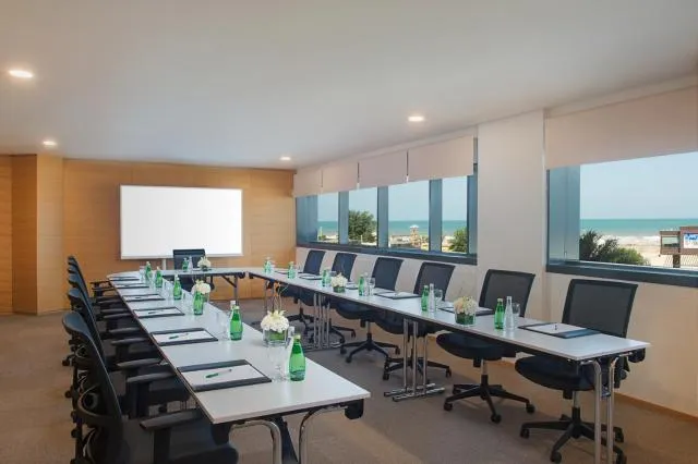  Wyndham Garden Ajman Corniche - picture  : Business facilities,Meeting/conference room,Property 