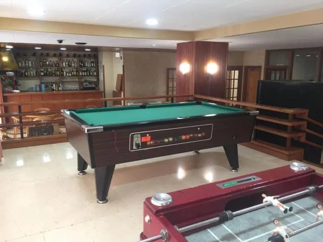  Hotel Folch - picture  : Restaurant/places to eat,Billiards,Activities,Billiard,Game Room,TV and multimedia,Lounge or bar,Dining area,Cycling,Evening entertainment,Area and facilities,Entertainment,Public Bath,flat iron,internet,storage,vending machine,Property 