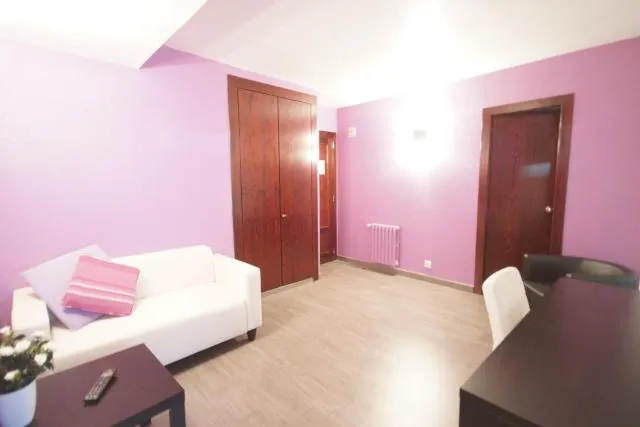  Hotel Folch - picture  : Toilet,Seating area,Bathroom,TV and multimedia,Coffee/tea facilities,Living room,Photo of the whole room,Seating area,Bedroom,hair dresser,wardrobe,acessibility,Property,Room 