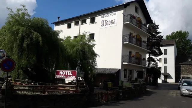  Residencia Aldosa - picture  : Property building,Facade/entrance,Property building,Street view,Location,Property 