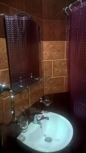  Areni House B&B - picture  : Bathroom 
