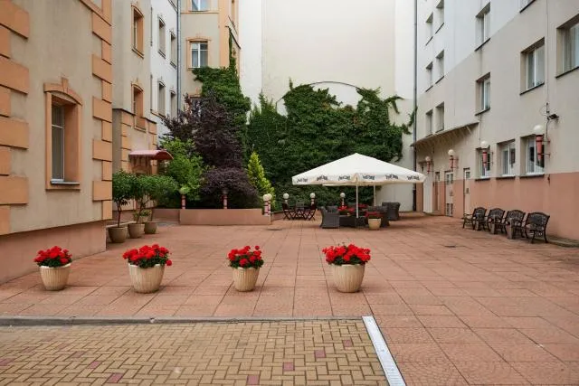  Hotel Reytan - photo  : Immeuble immobilier,Propriété 