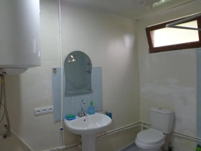  Anush`s B&B - picture  : Bathroom 