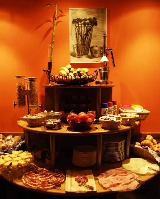  Petit Hotel - picture  : Toilet,Food,Food and drinks,Property 