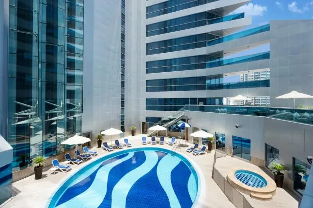  Gulf Court Hotel Business Bay - picture  : Swimming pool,Pool view,Area and facilities,Swimming pool,Property 
