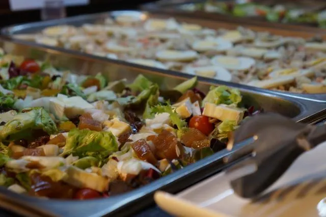  Hotel Xalet Verdú - picture  : Restaurant/places to eat,BBQ facilities,Dinner,Property 