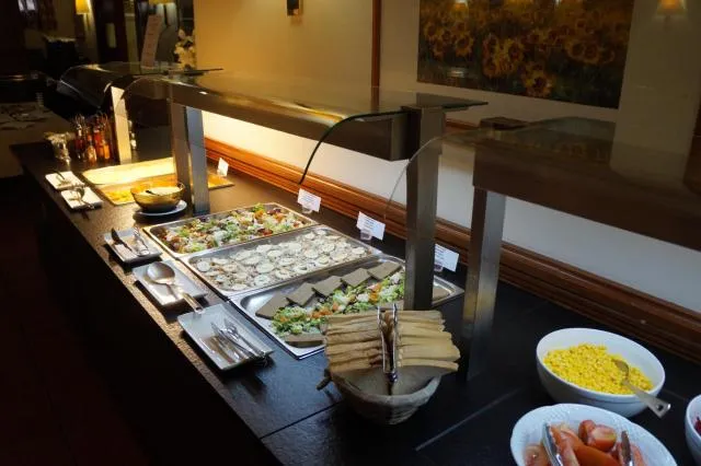  Hotel Xalet Verdú - picture  : Restaurant/places to eat,Food,Breakfast,Dinner,Property 