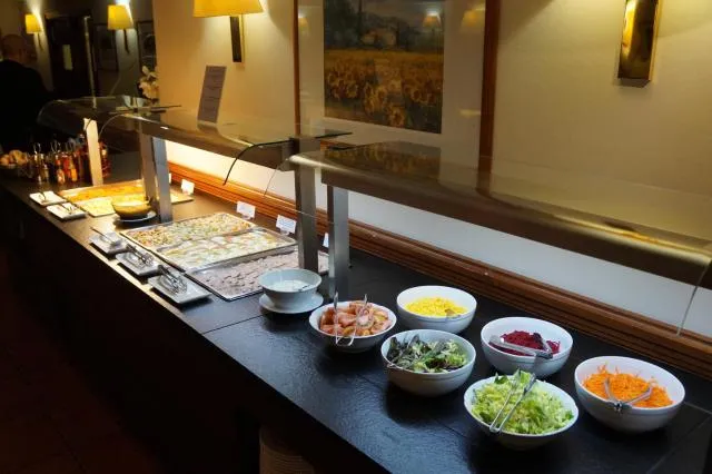  Hotel Xalet Verdú - picture  : Restaurant/places to eat,Food,Dinner,Property 