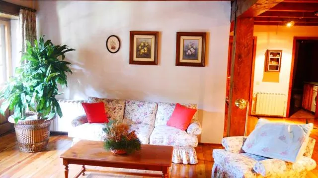  Pleta del Tarter - picture  : Seating area 