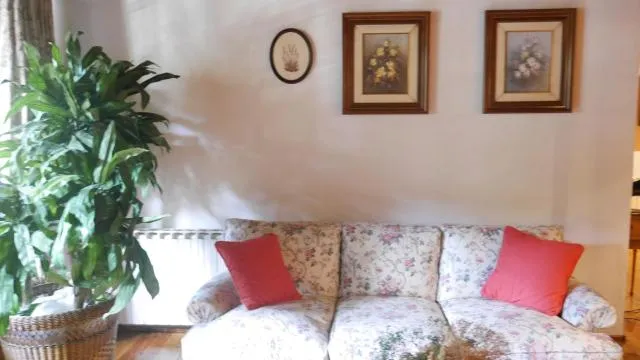  Pleta del Tarter - picture  : Seating area 