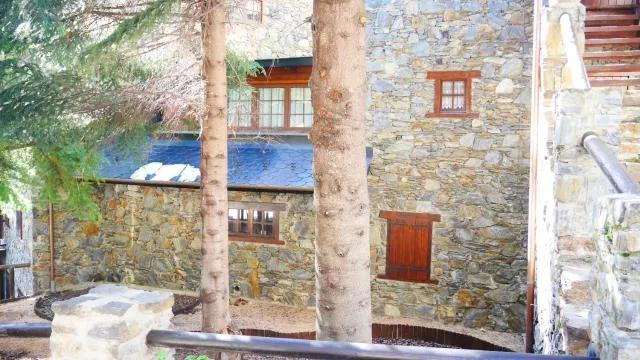  Pleta del Tarter - picture  : Shower,Property building 