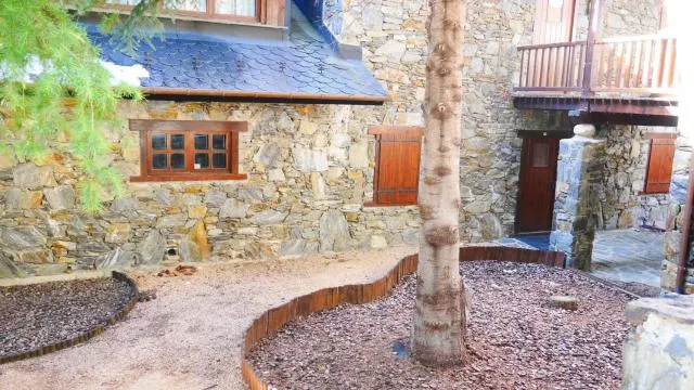  Pleta del Tarter - picture  : Property building 