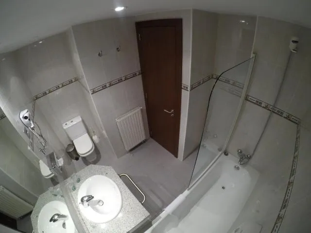  Apartamentos Turísticos Roc Del Castell - picture  : Bathroom,Bathroom,Property 