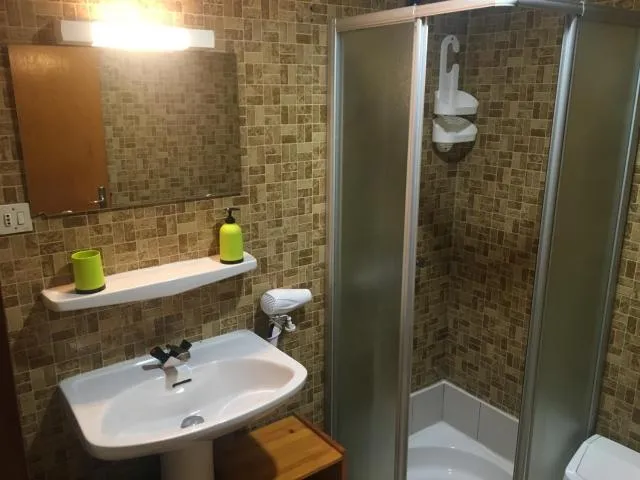  Enjoy Apartment - picture  : Bathroom,Bathroom,Property 