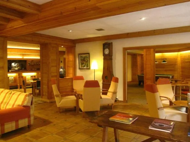  Hotel Bonavida - picture  : Seating area,Lobby or reception,Lounge or bar,Property 