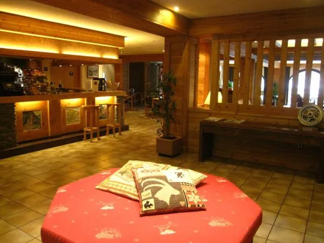  Hotel Bonavida - picture  : Lounge or bar,Property 