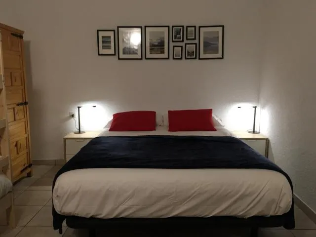  Enjoy Apartment - picture  : Bed,Bedroom,Property 