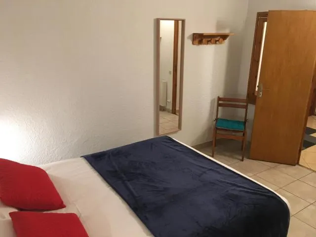  Enjoy Apartment - picture  : Bed,Bedroom,Property 