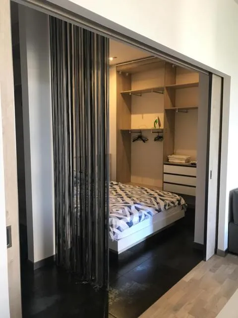  Metro apartment - picture  : Bed 