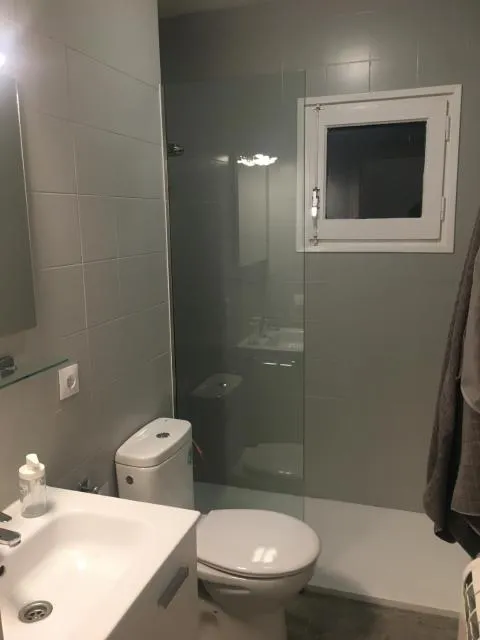  Mikka-Mundial Luxe - picture  : Shower,Bathroom,Bathroom,Property 