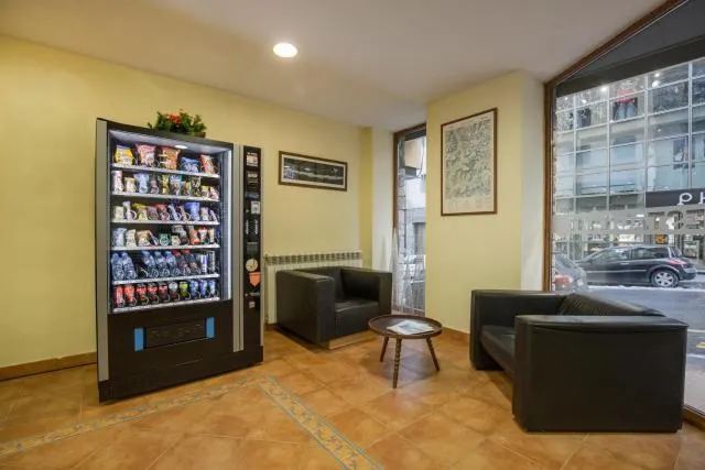  Hotel Catalunya Ski - picture  : Lobby or reception,Food,Drinks,Property 