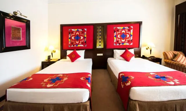  Kabul Serena Hotel - picture  : Bed 