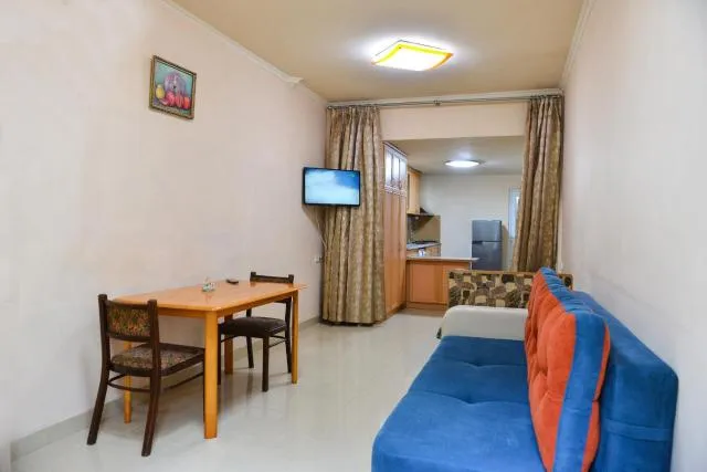  Marina - cover picture 