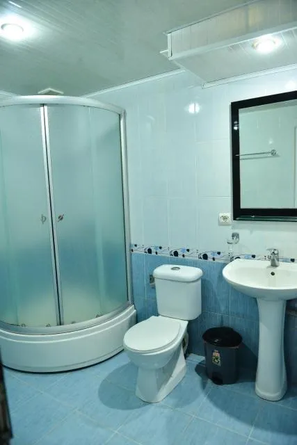  Marina - picture  : Bathroom 