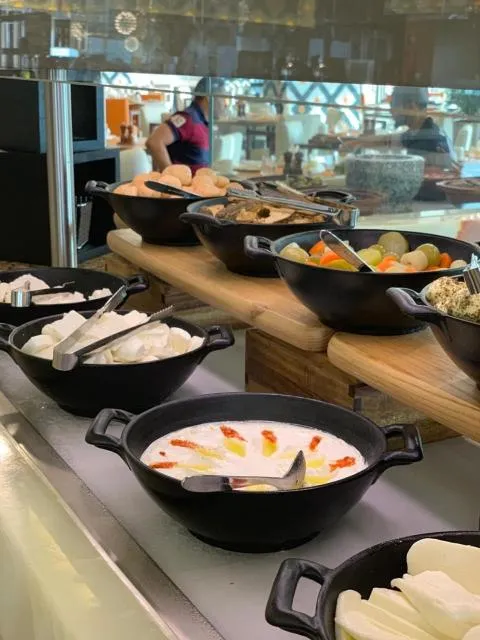  Royal M Hotel & Resort Abu Dhabi - picture  : Breakfast,Property 