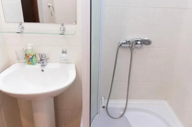  Stay Inn Apartments at Nalbandyan 50 street - picture  : Bathroom 