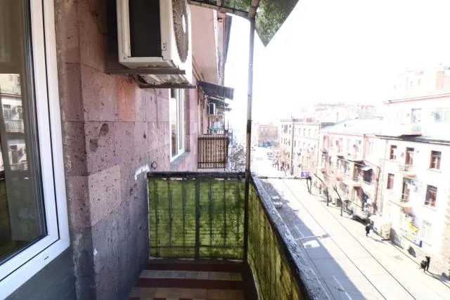  Stay Inn Apartments at Nalbandyan 50 street - picture  : Balcony/terrace 