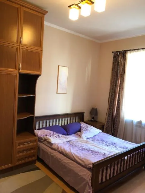  Apartment on Hanrapetutyan Street - picture  : Bed 