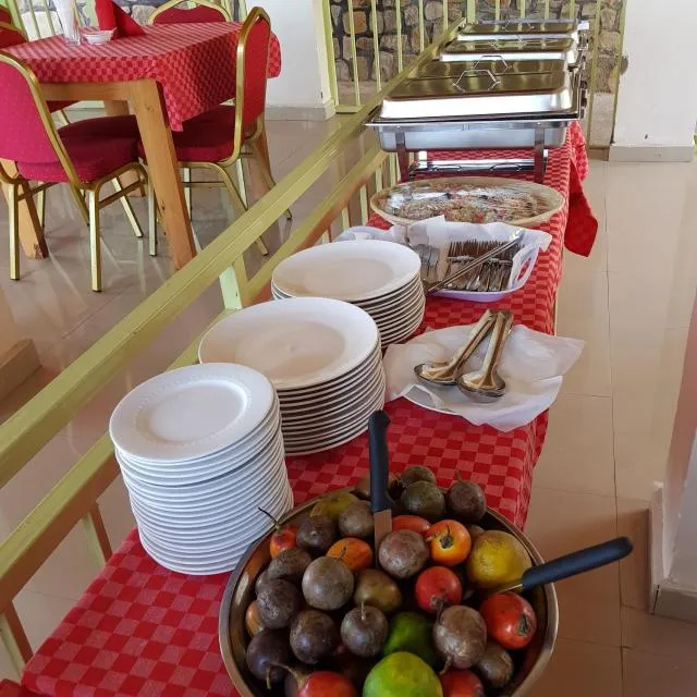  Rebero Kivu Resort - photo  : Nourriture et boissons,Nourriture,Petit-déjeuner,petit déjeuner continental,Propriété 