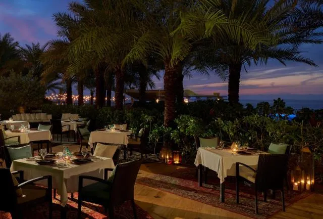  Fairmont Ajman - picture  : Toilet,Restaurant/places to eat,Night,On site,Garden view,Dinner,Sunset,Property 