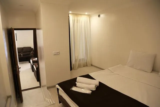  Hotel Merien - picture  : Bed 