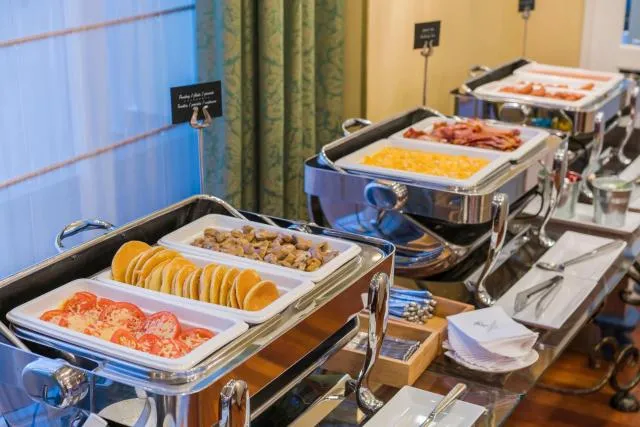 Hotel Polonia Palace - picture  : Food,Buffet breakfast,Property 